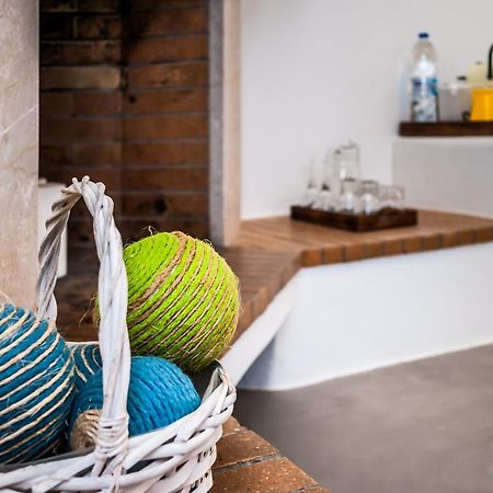 Eiriana Luxury Suites Πλάκα Μήλου Εξωτερικό φωτογραφία