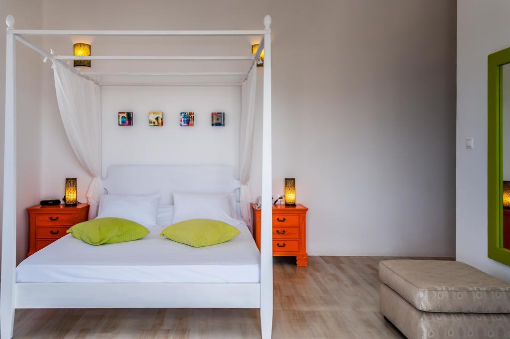Eiriana Luxury Suites Πλάκα Μήλου Εξωτερικό φωτογραφία